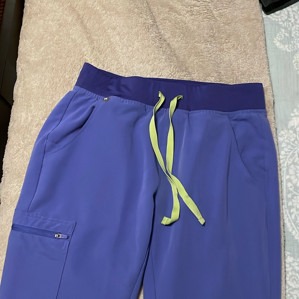 Figs Zamora jogger in Blueberry, Size Small